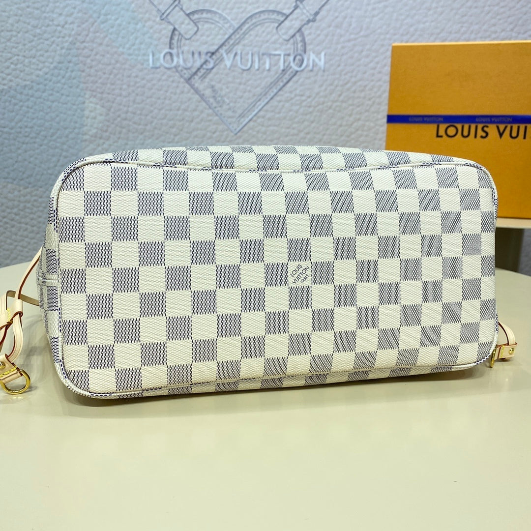 Louis Vuitton Neverfull MM Tote Bag