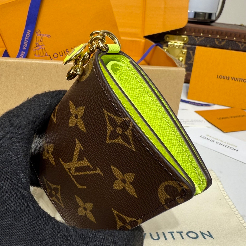 Louis Vuitton Charms Pocket Wallet