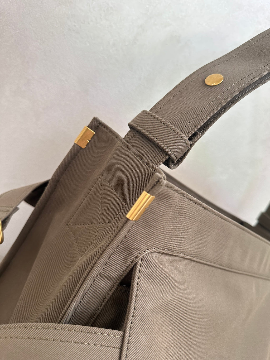 Burberry Trench Tote Bag