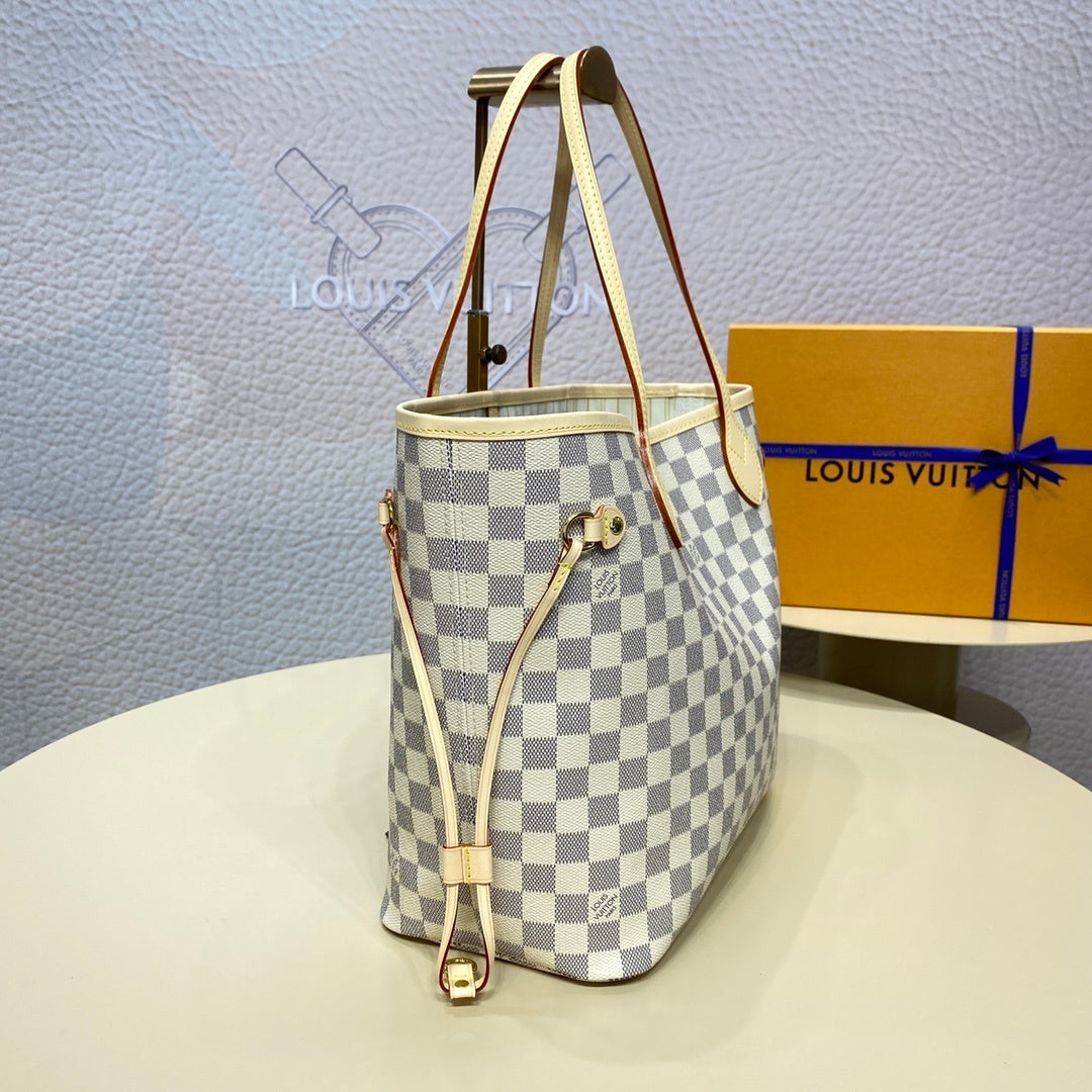 Louis Vuitton Neverfull MM Tote Bag