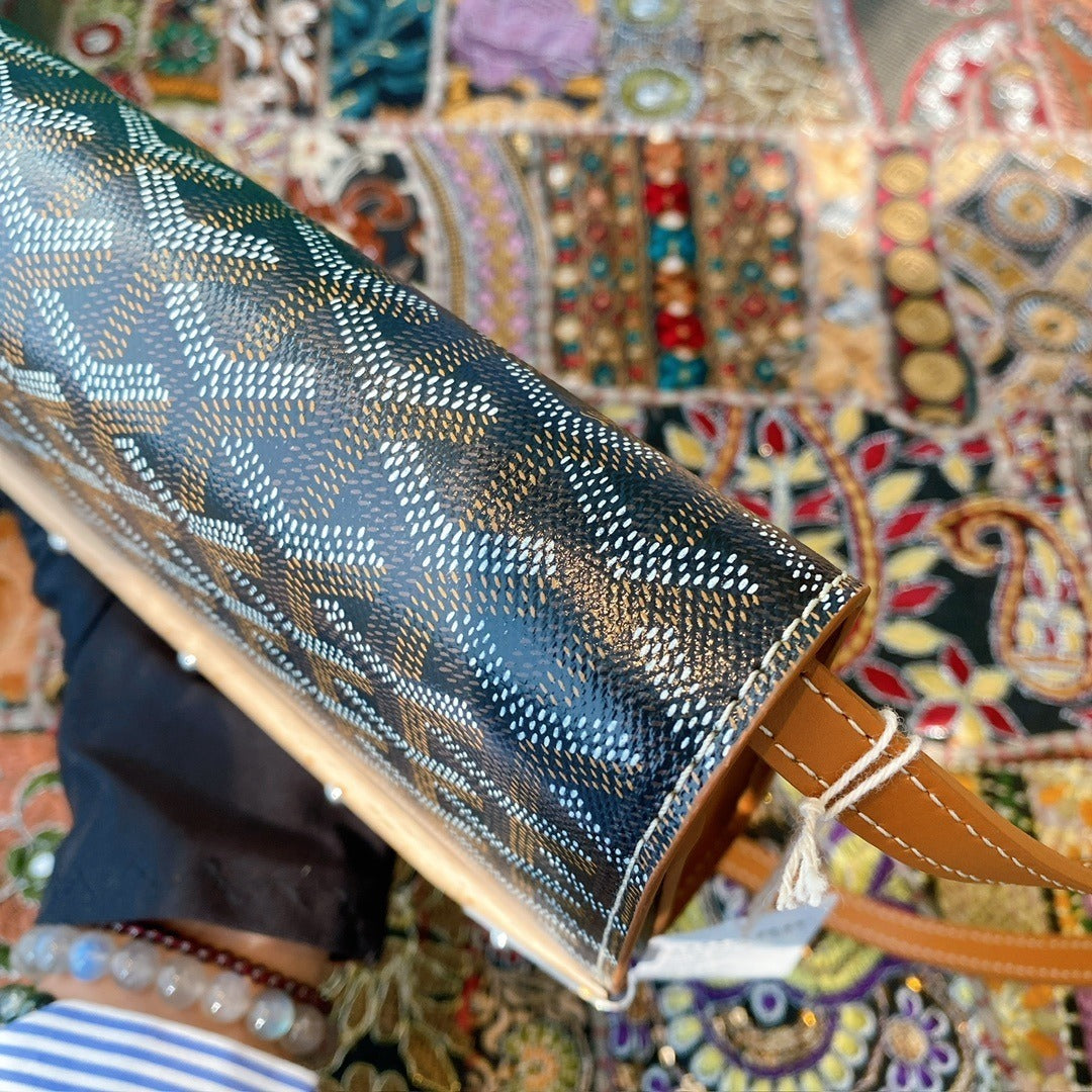 Goyard Monte-Carlo Crossbody / Clutch