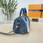 Louis Vuitton Keepall Bandoulière 25 Handbag