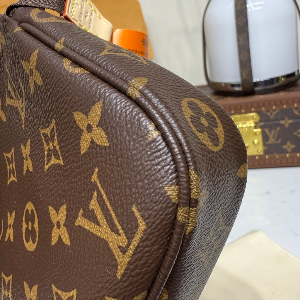 Louis Vuitton Monogram Shoulder Underarm Bag