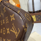 Louis Vuitton Monogram Shoulder Underarm Bag