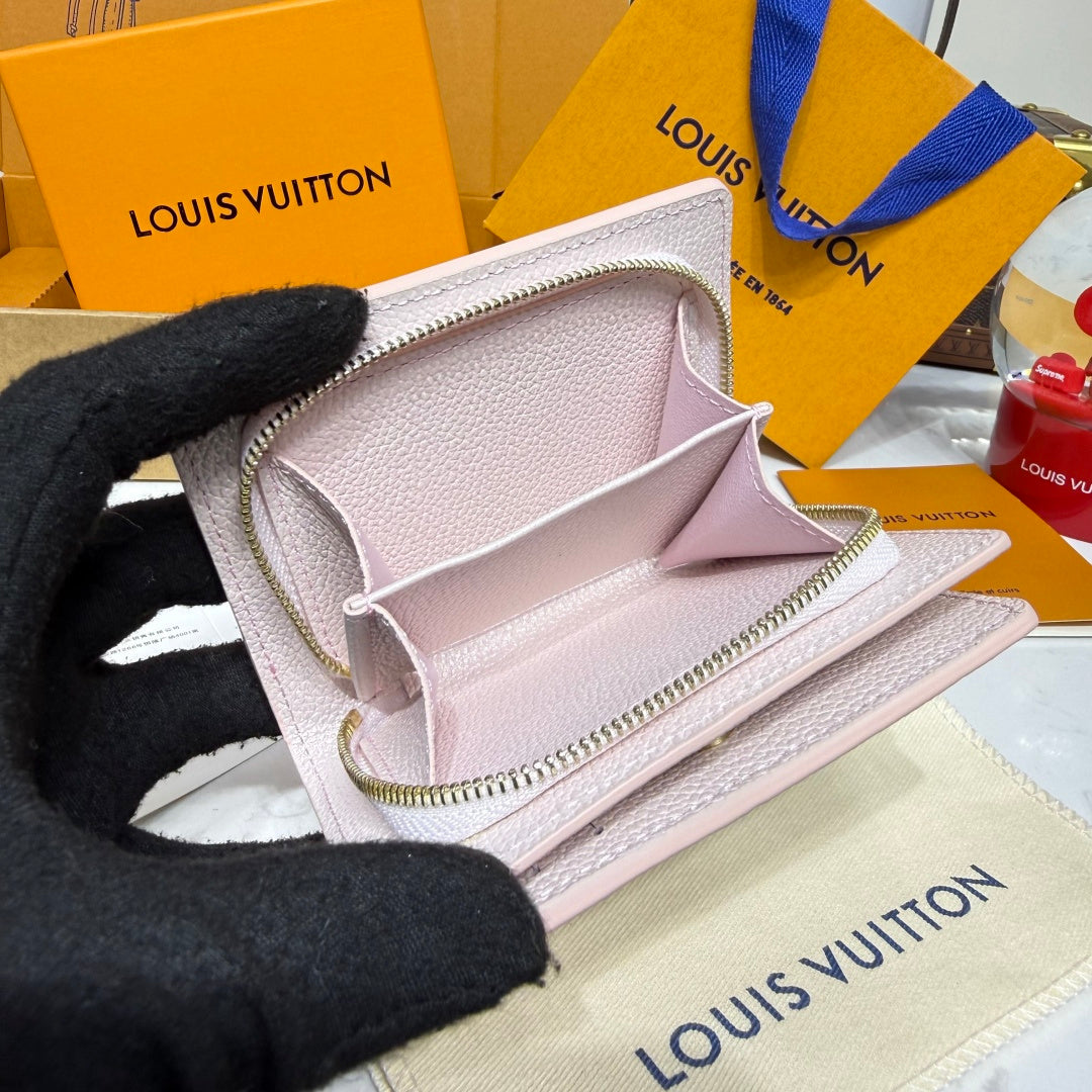 Louis Vuitton Cléa Wallet