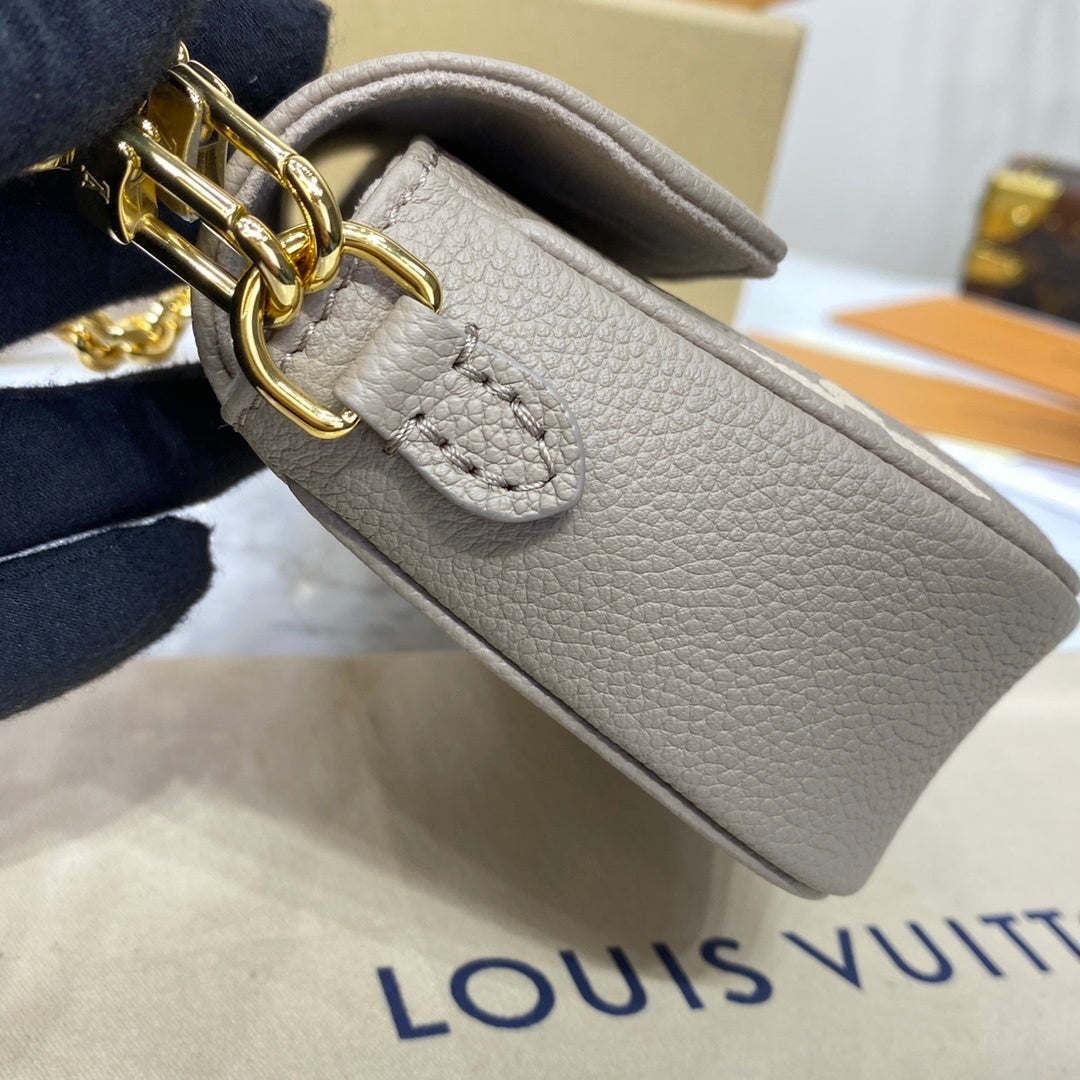 Louis Vuitton Wallet On Chain Ivy