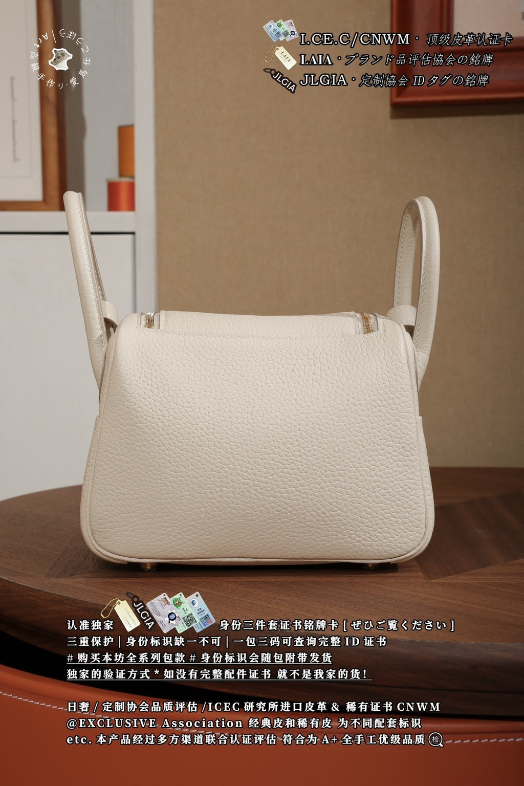 Hermès Lindy Mini 19