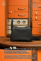 Hermès Lindy Mini 19
