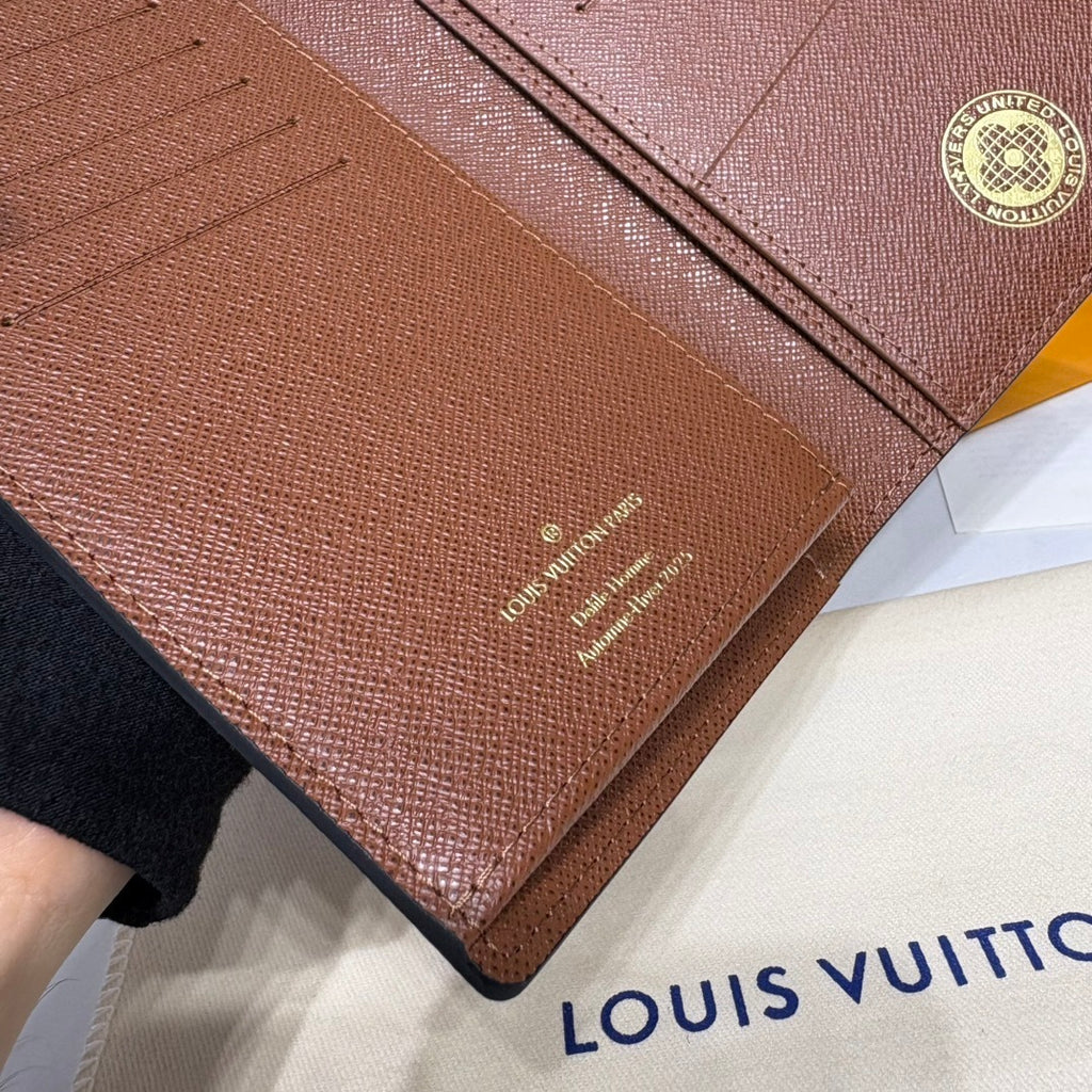 Louis Vuitton Brazza Wallet Vers Damier