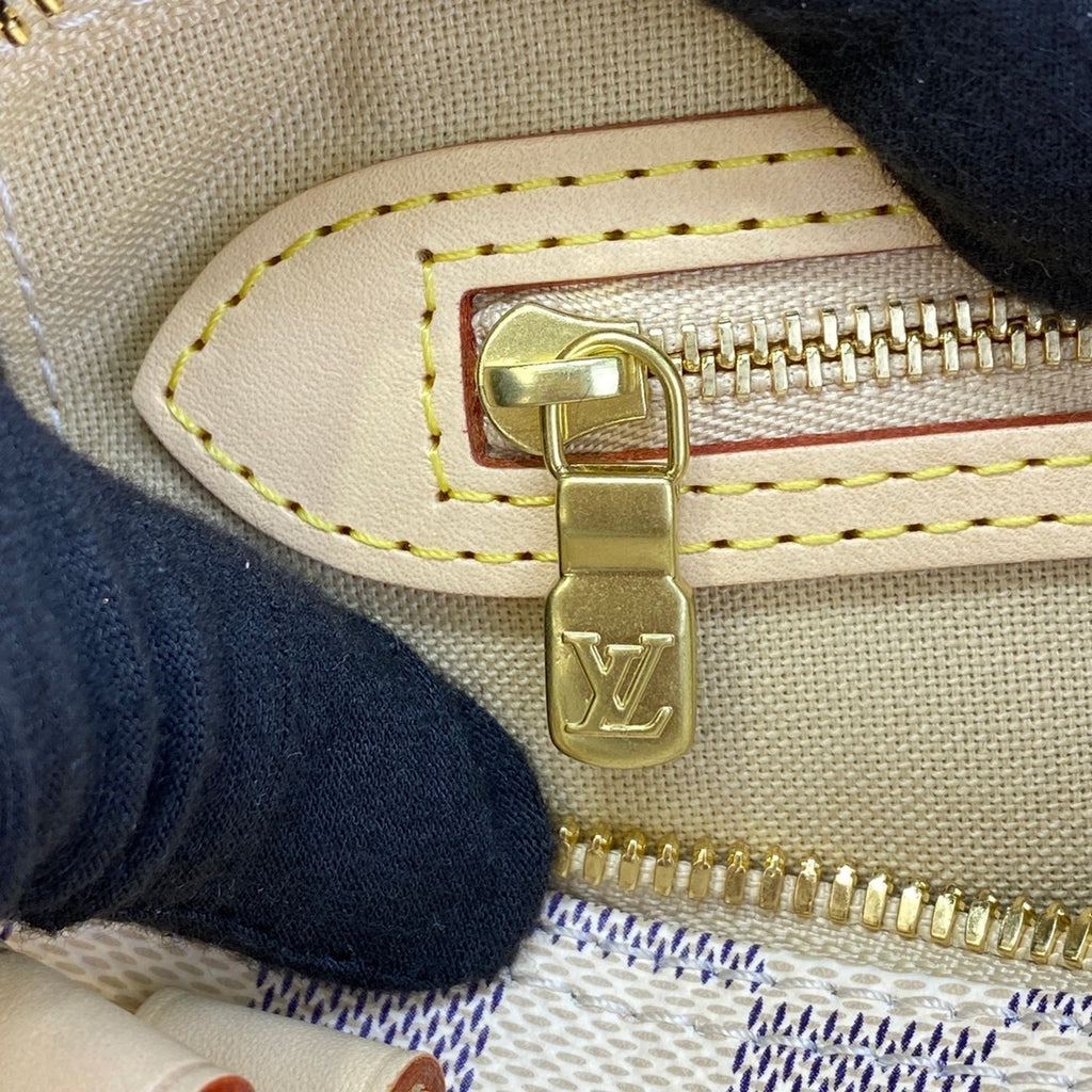 Louis Vuitton Speedy 25 Handbag