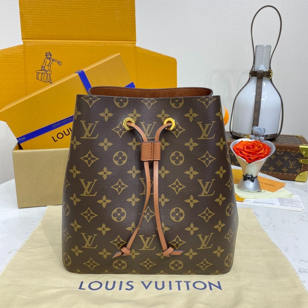 Louis Vuitton NéoNoé Handbag Medium