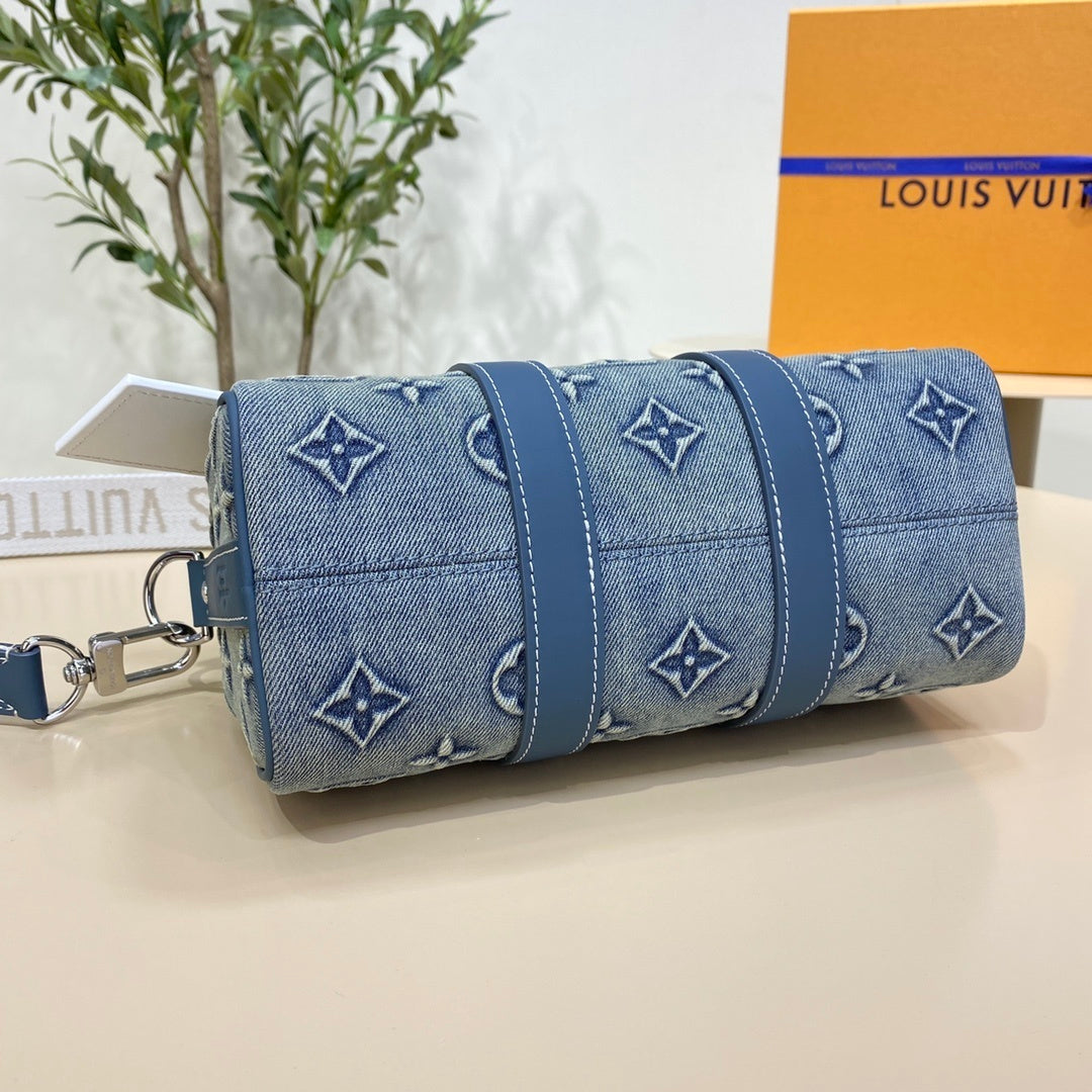 Louis Vuitton Keepall Bandoulière 25 Handbag