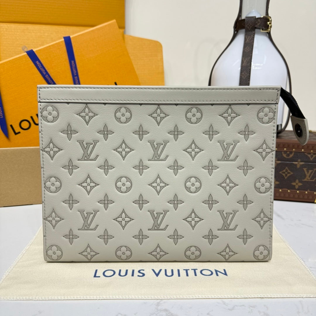 Louis Vuitton Pochette Voyage Medium