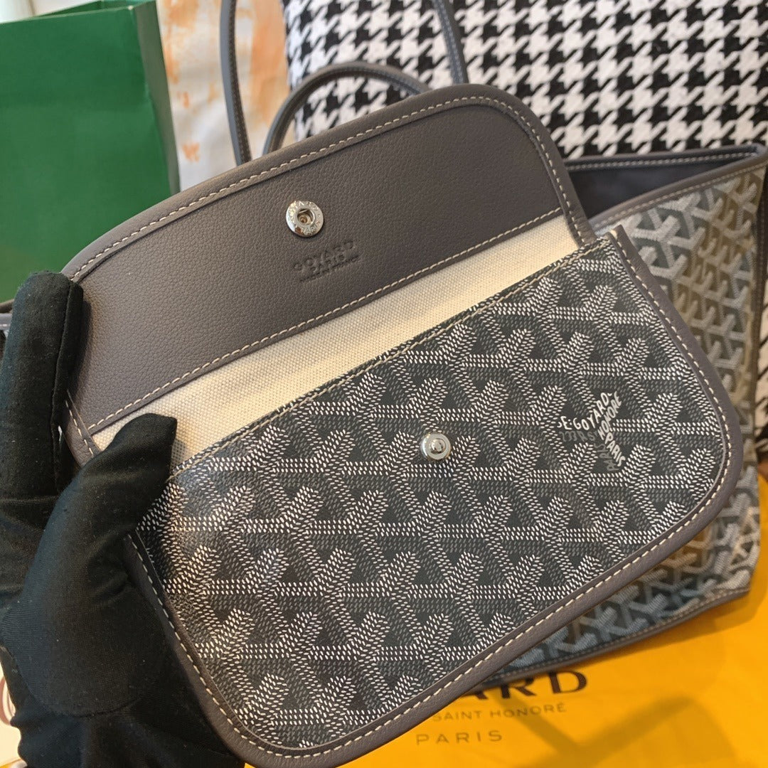 Goyard Anjou Reversible Tote (Medium)