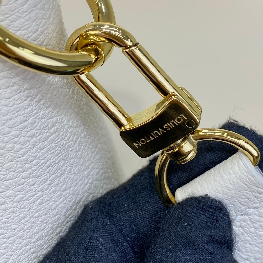 Louis Vuitton Opéra BB Handbag