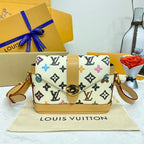 Louis Vuitton Cruiser Envelope Bag