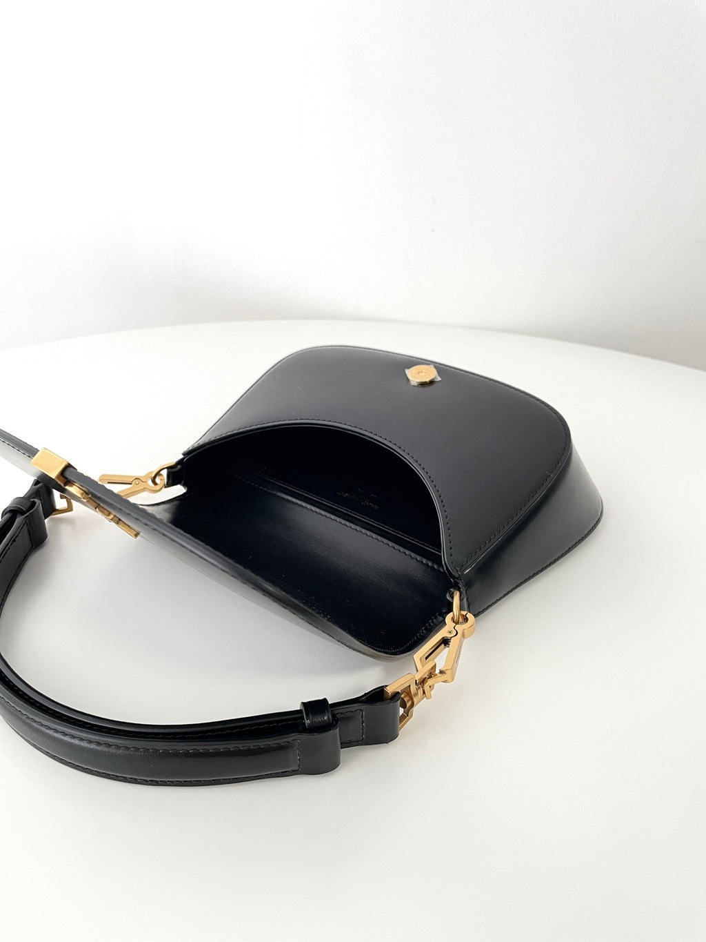 YSL Yves Saint Laurent Voltaire Box Shoulder Bag