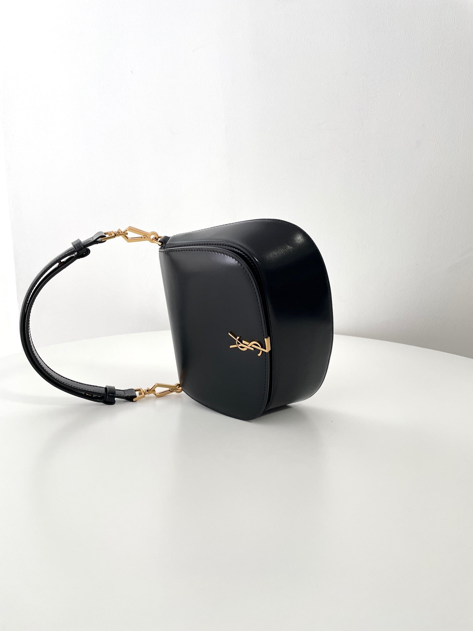 YSL Yves Saint Laurent Voltaire Box Shoulder Bag