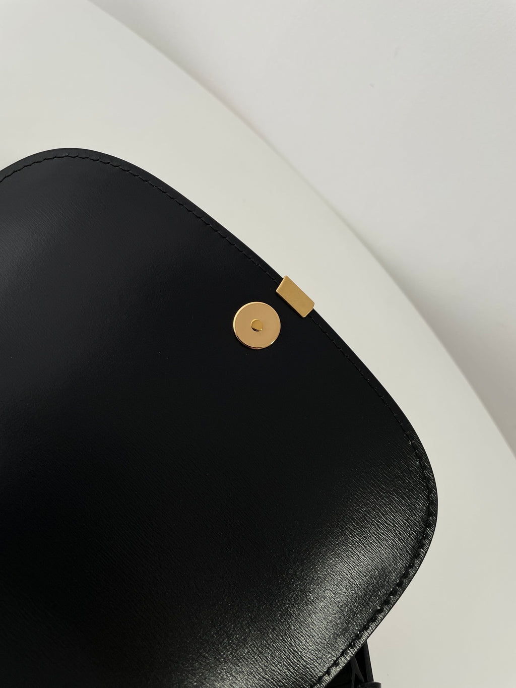 YSL Yves Saint Laurent Voltaire Box Shoulder Bag