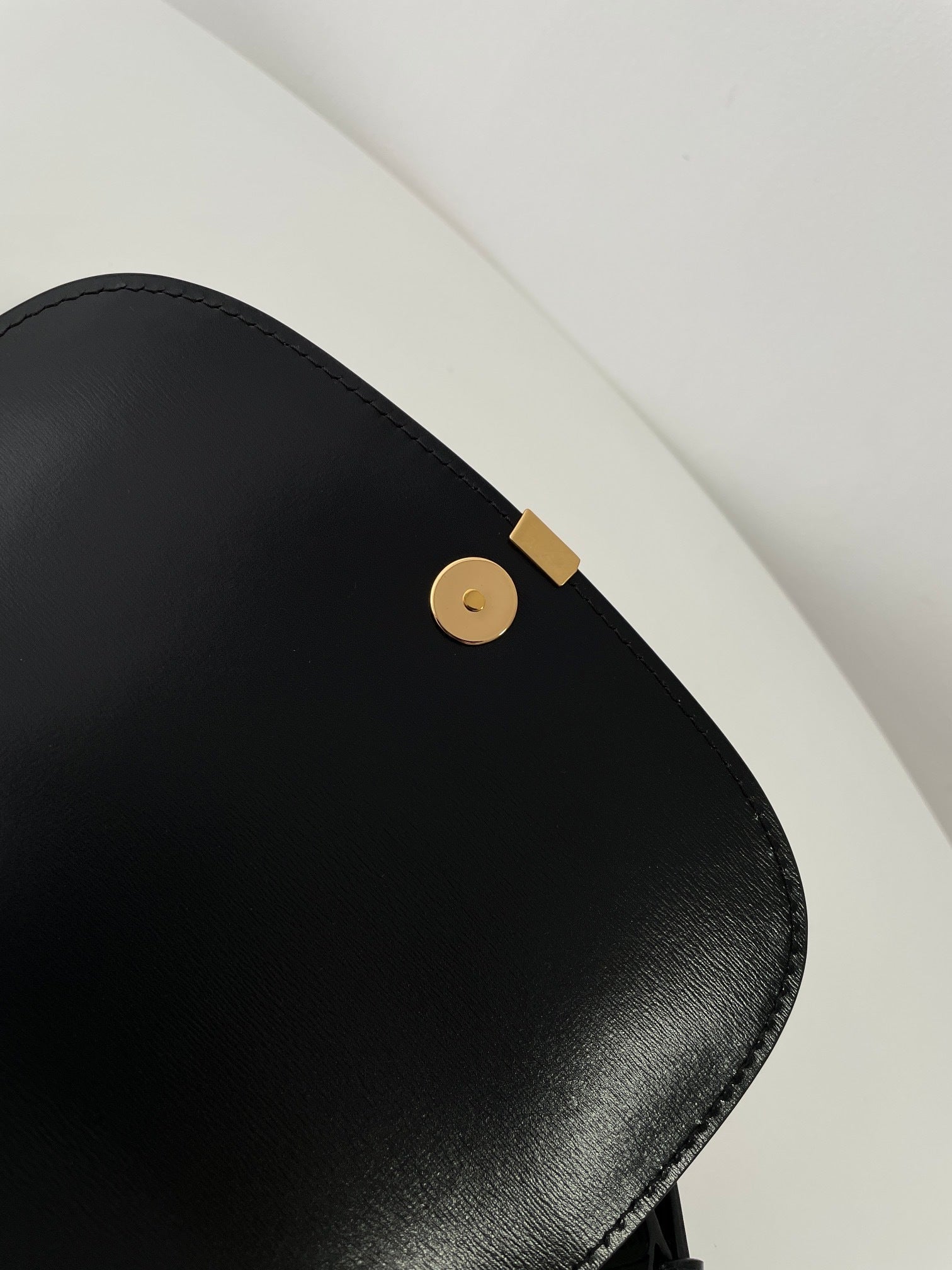 YSL Yves Saint Laurent Voltaire Box Shoulder Bag