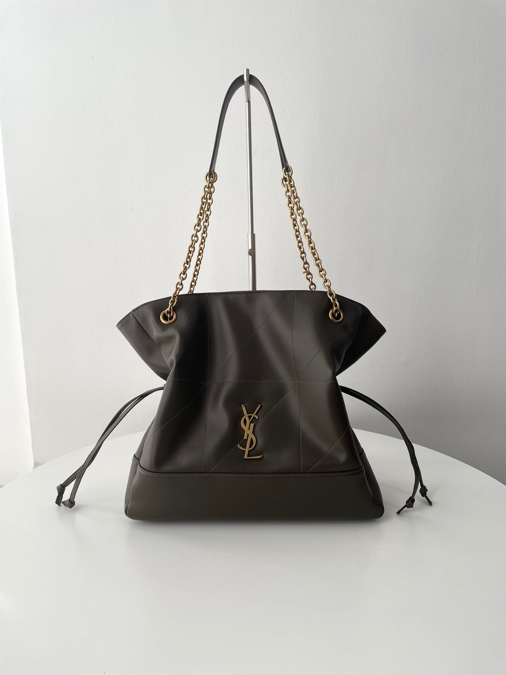YSL Yves Saint Laurent Jamie 4.3 Pochon Shoulder Bag