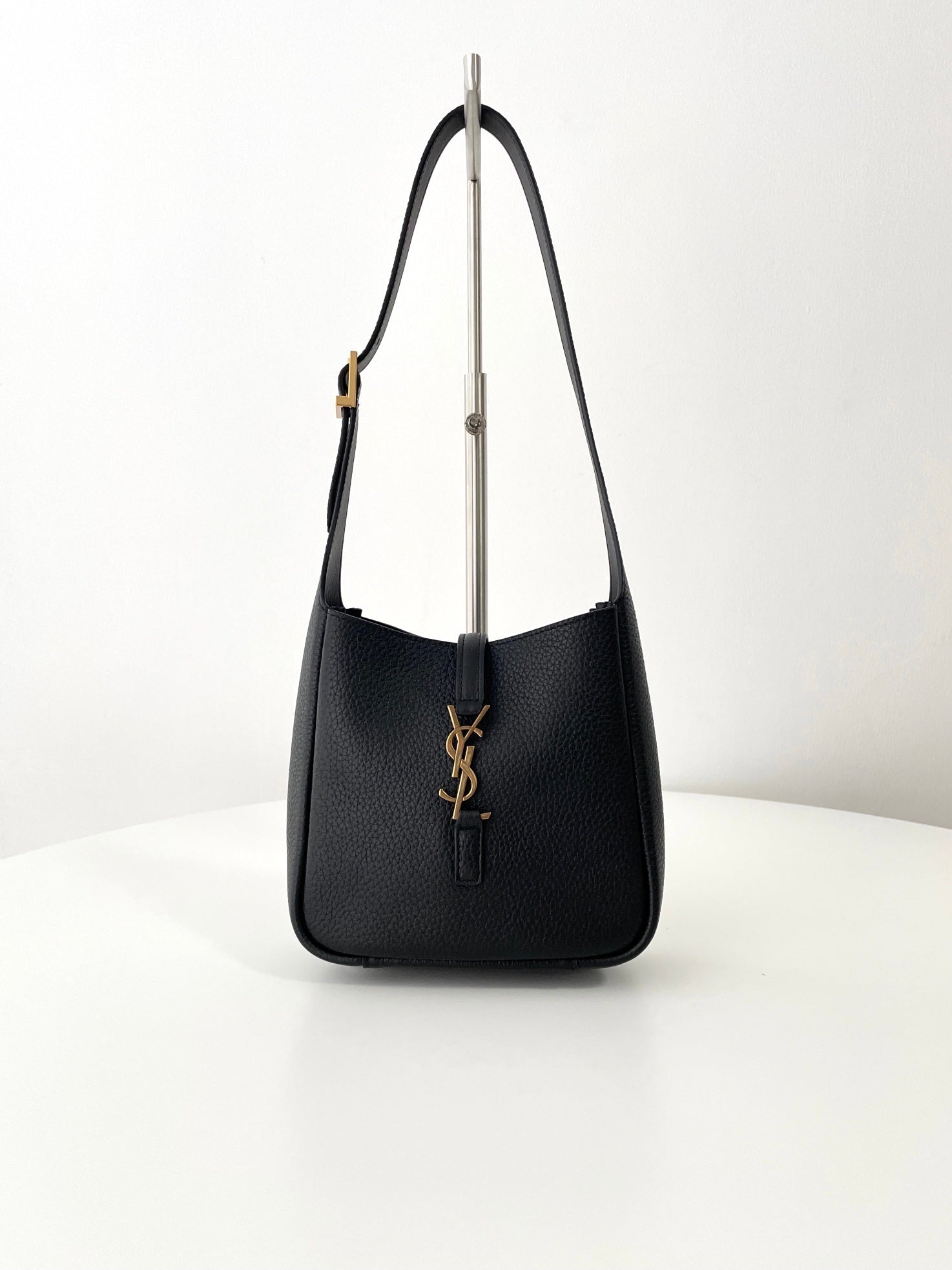 YSL Yves Saint Laurent LE 5 À 7 Soft Hobo Bag Mini