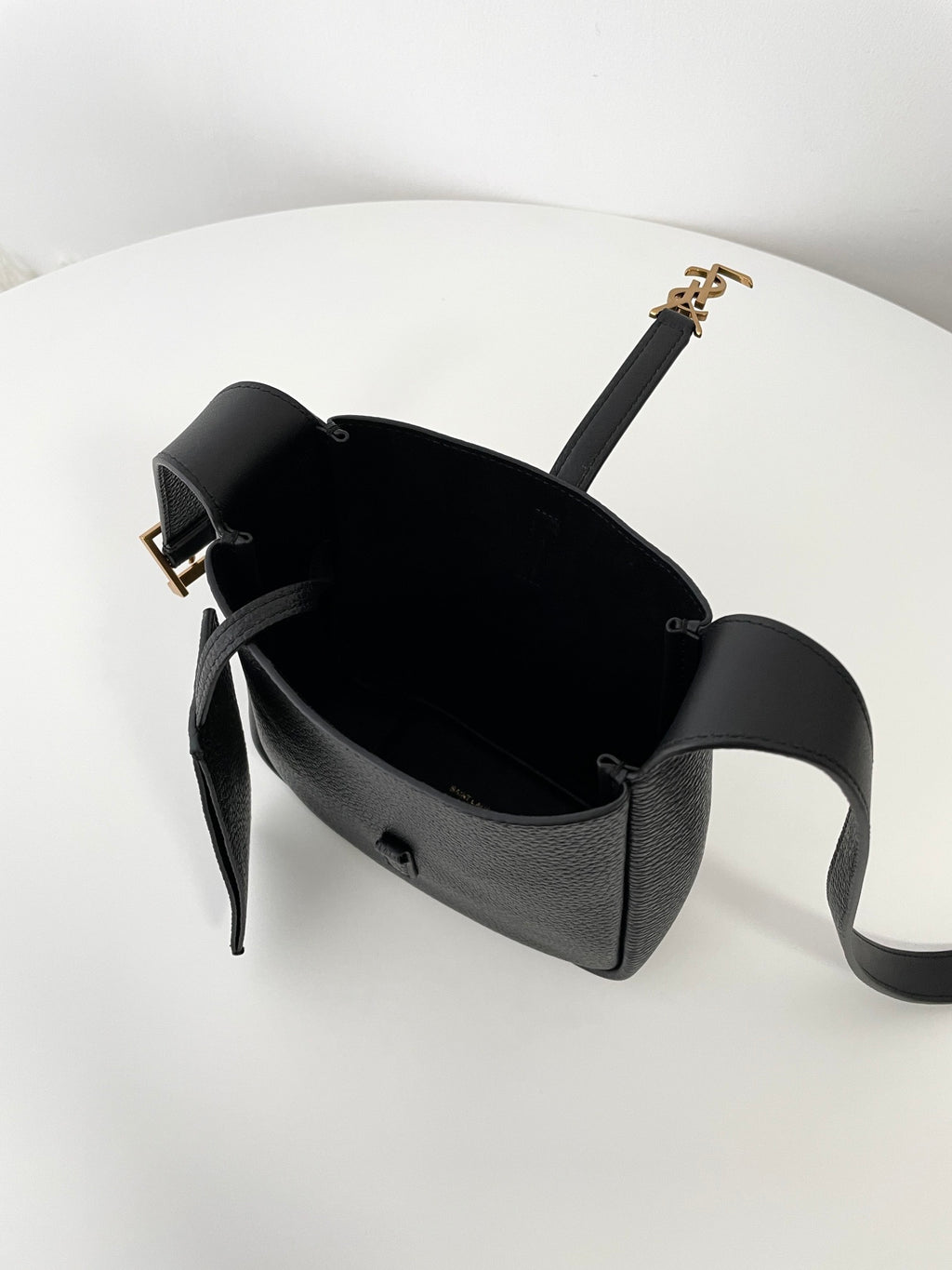 YSL Yves Saint Laurent LE 5 À 7 Soft Hobo Bag Mini