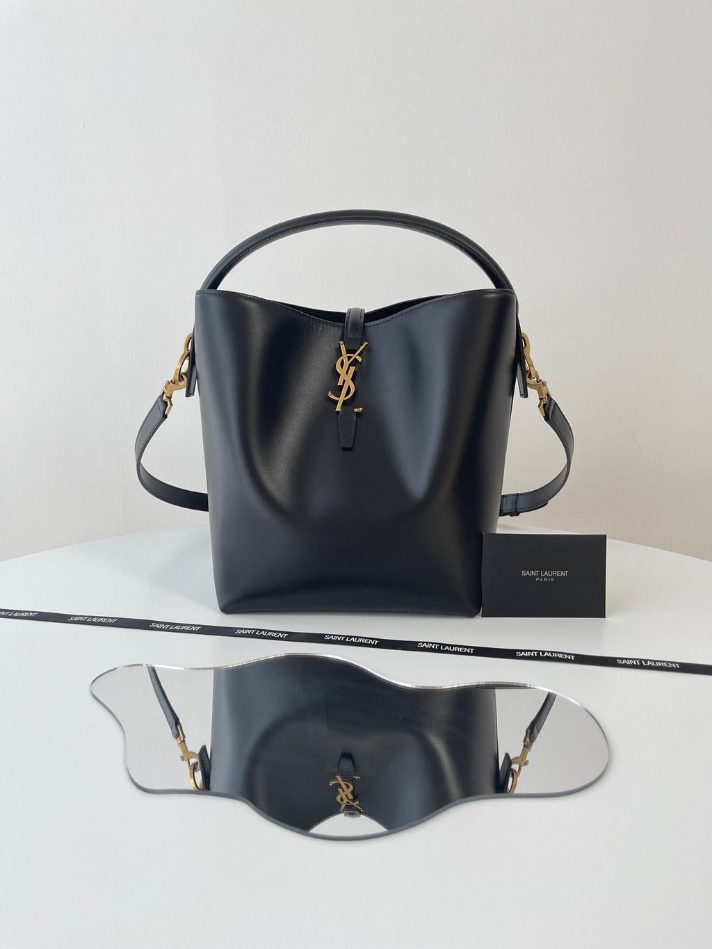 YSL Yves Saint Laurent LE 37 Bucket Bag