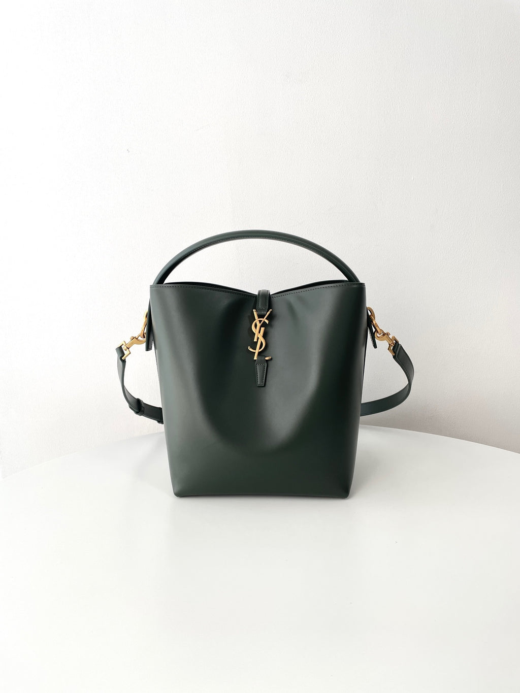 YSL Yves Saint Laurent LE 37 Bucket Bag