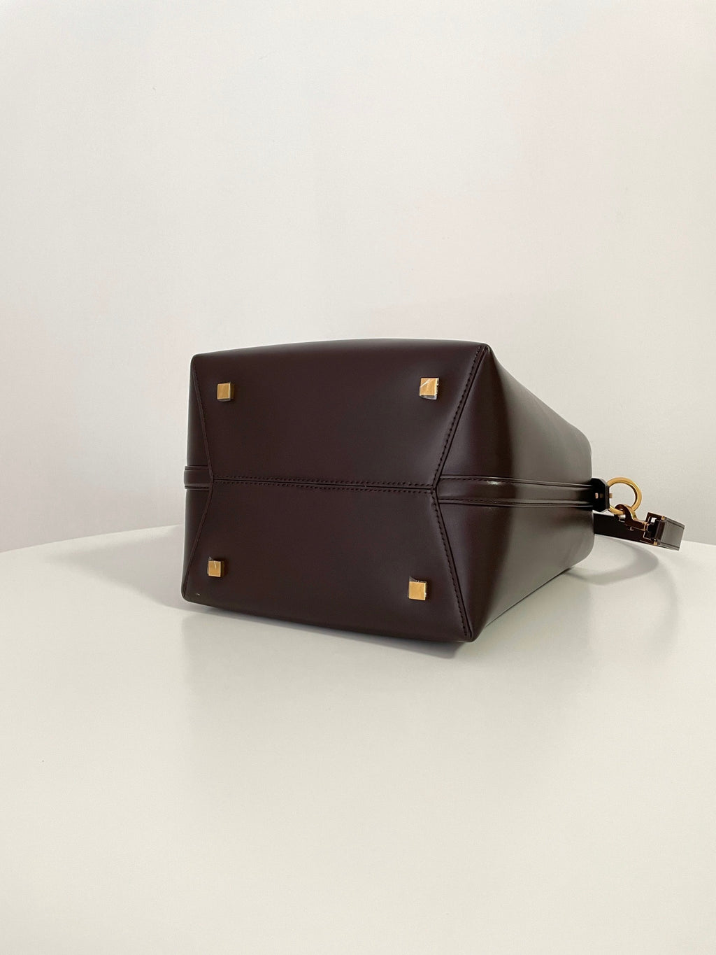 YSL Yves Saint Laurent LE 37 Bucket Bag