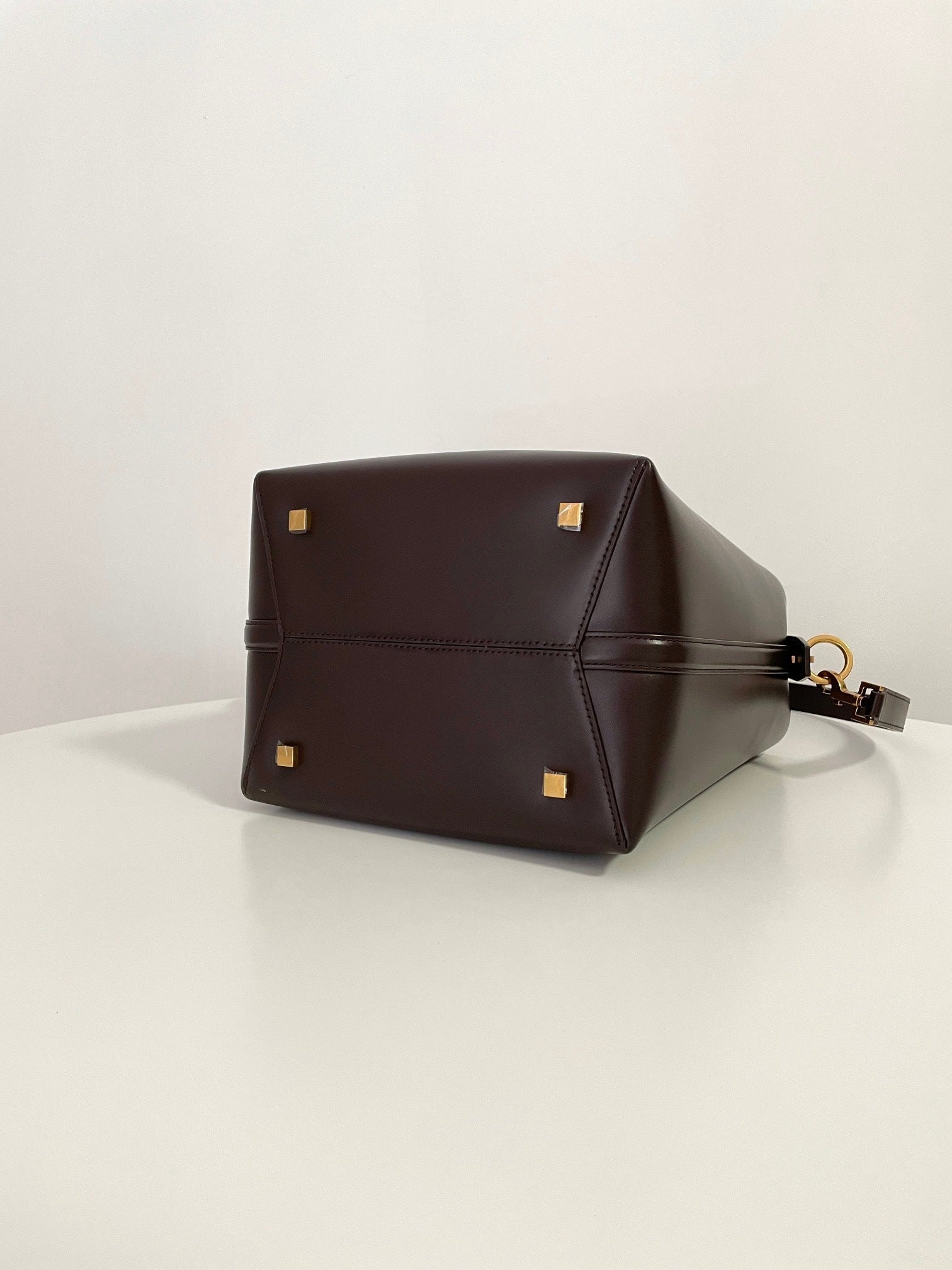 YSL Yves Saint Laurent LE 37 Bucket Bag