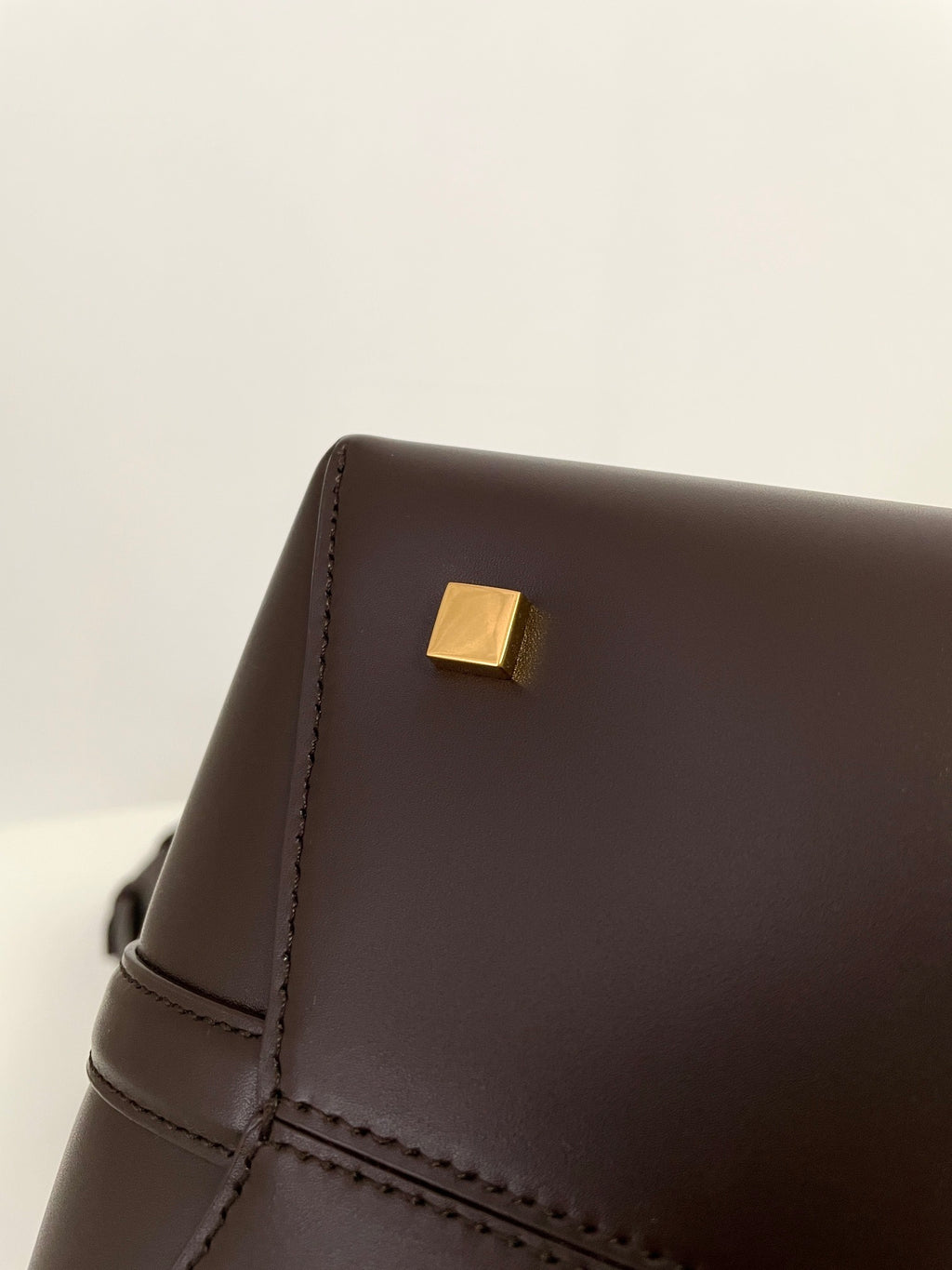 YSL Yves Saint Laurent LE 37 Bucket Bag