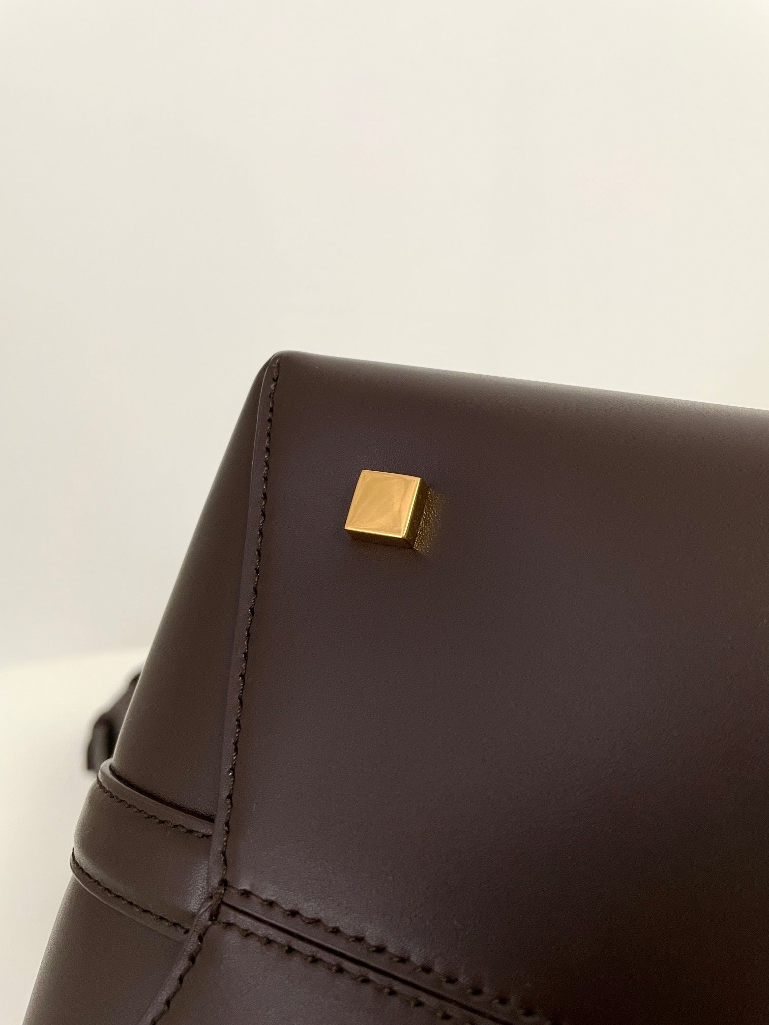 YSL Yves Saint Laurent LE 37 Bucket Bag