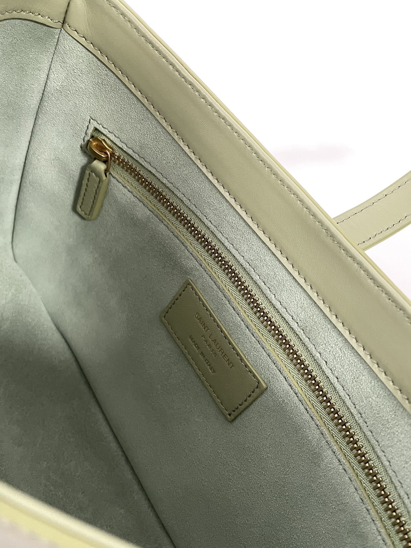 YSL Yves Saint Laurent Le 5 À 7 Underarm Saddle Bag