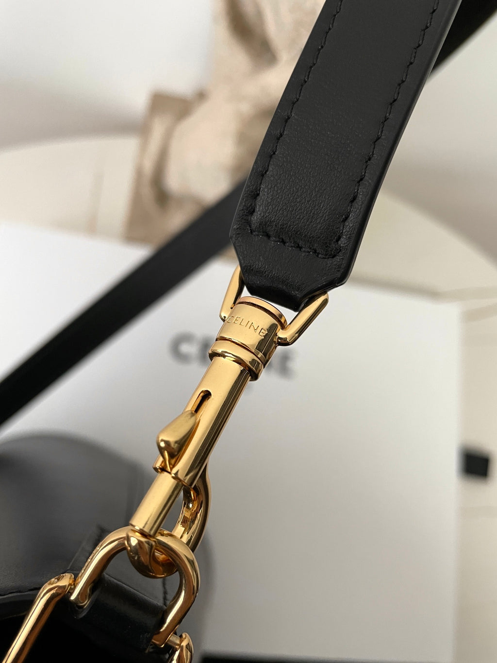 CELINE Louise Bucket Bag