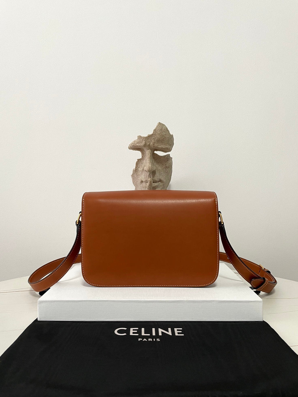 CELINE Triomphe Bag Medium