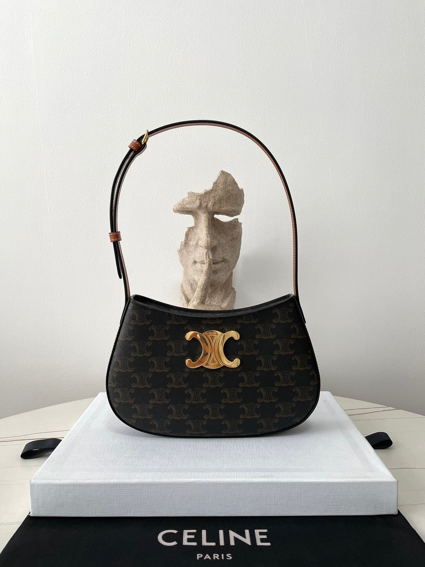CELINE TILLY Medium Underarm Bag