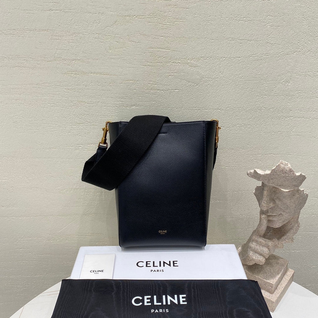 CELINE Soft Grained Leather Bucket Bag Small