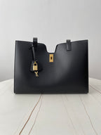 CELINE Cabas 16 Tote Large