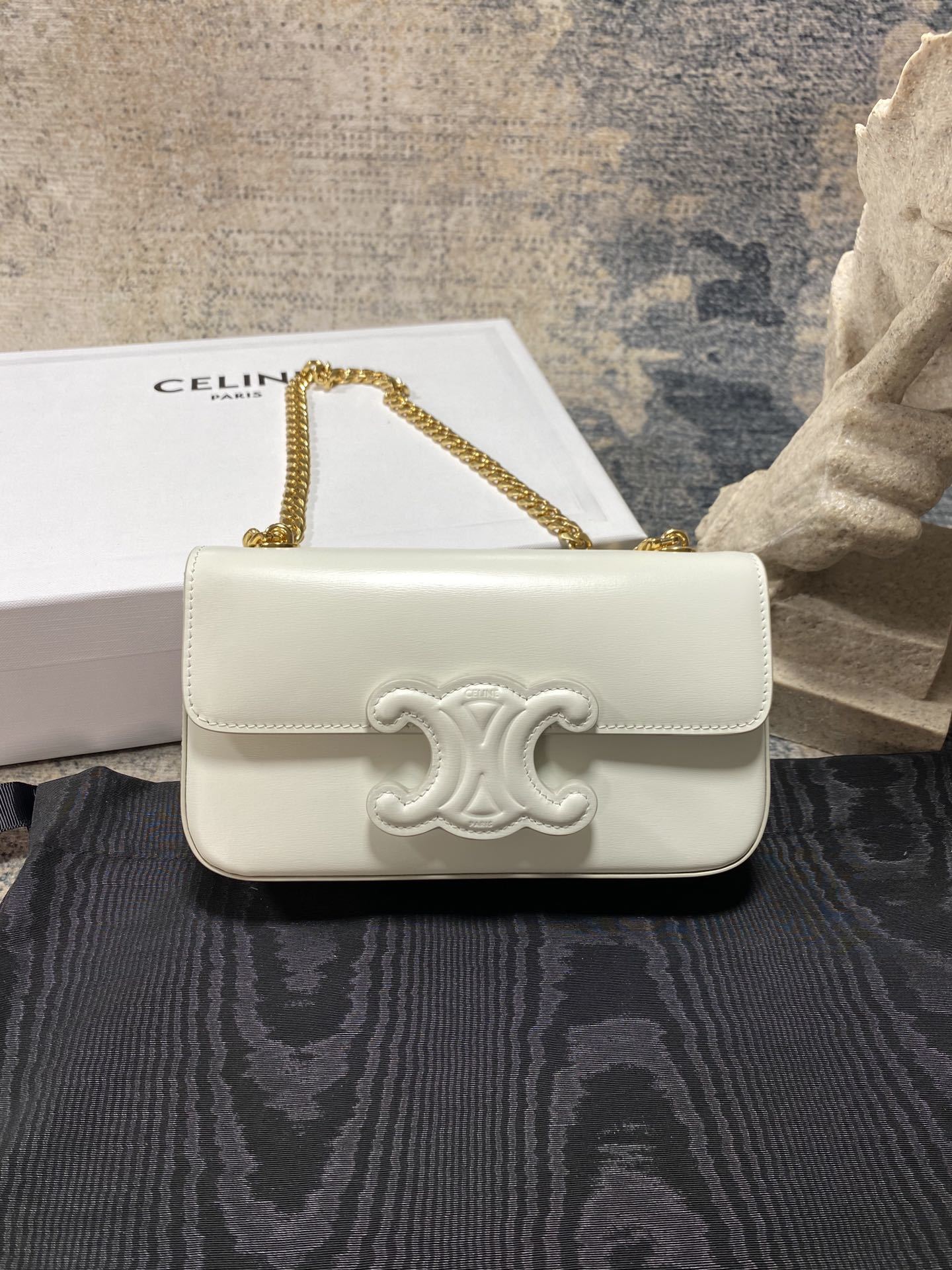 CELINE Chain Underarm Bag