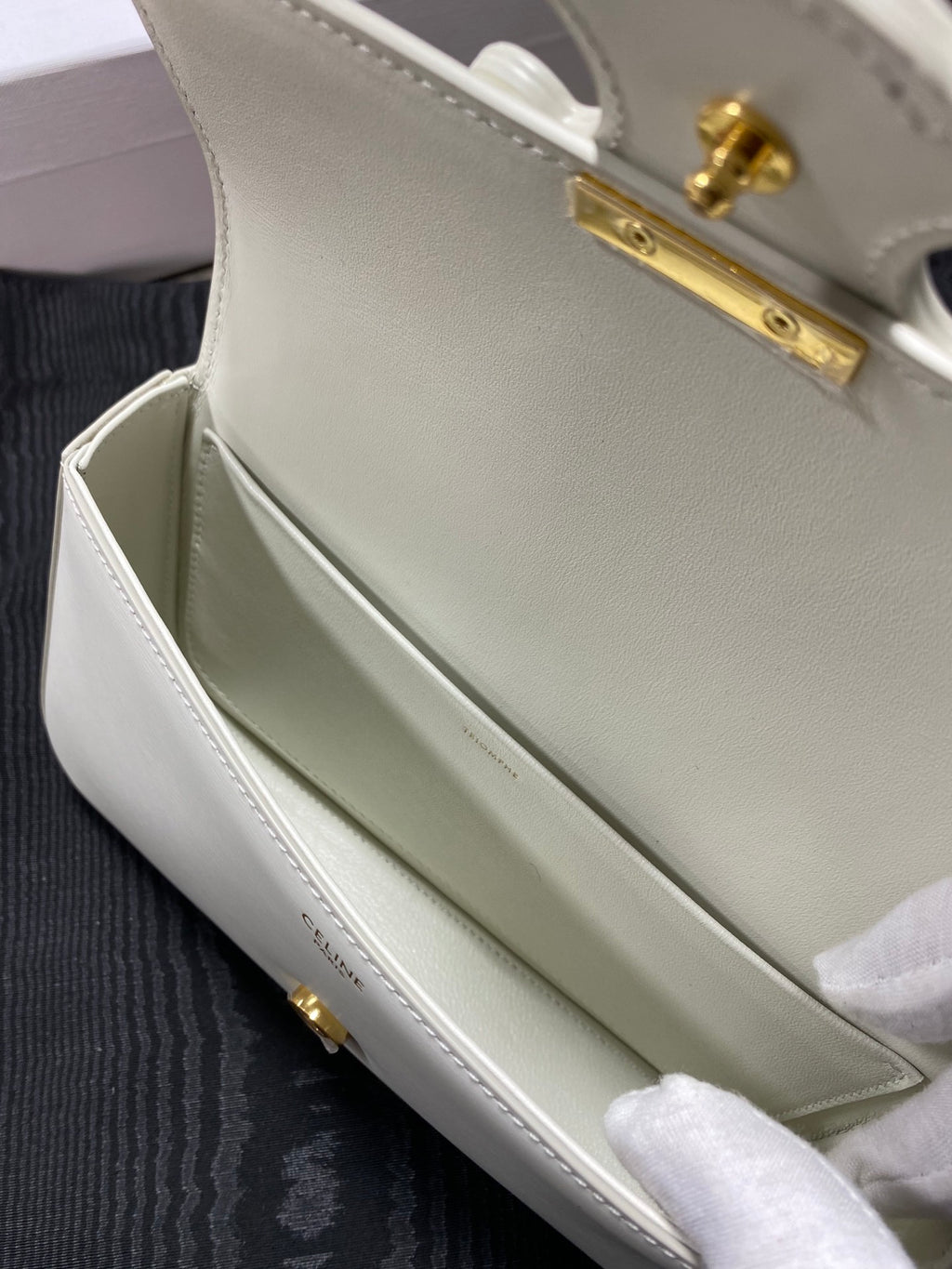 CELINE Chain Underarm Bag