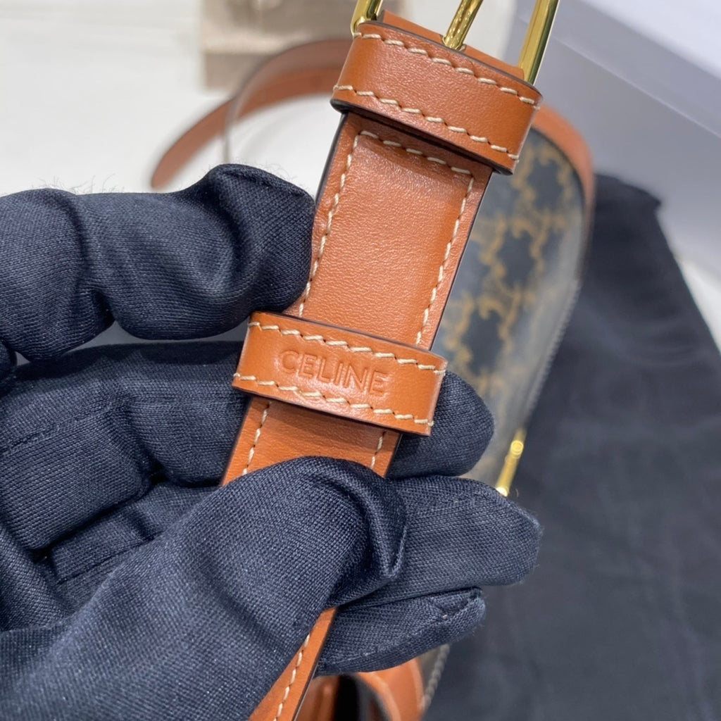CELINE Triomphe Medium Bag
