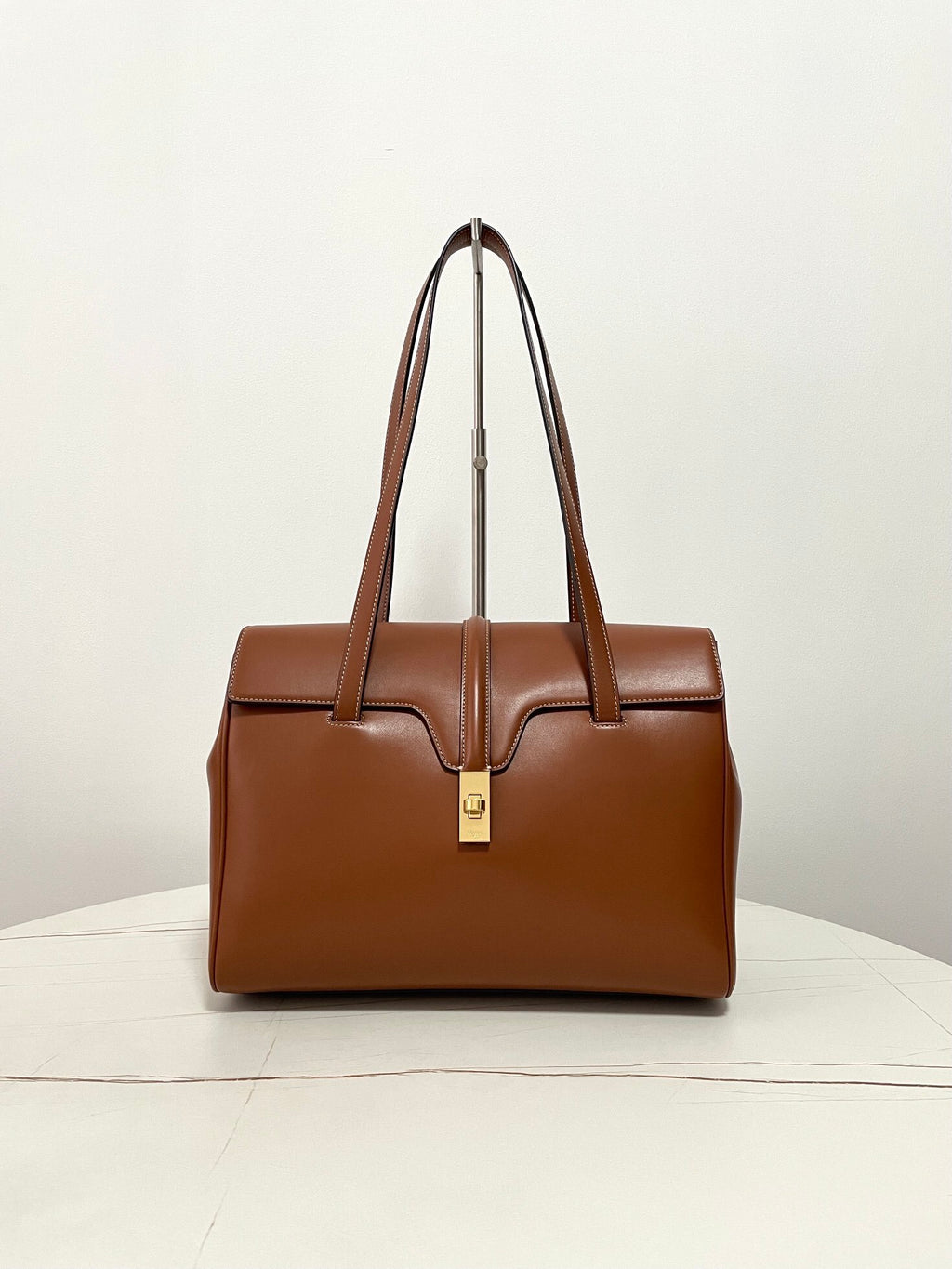 CELINE Soft 16 Medium Bag