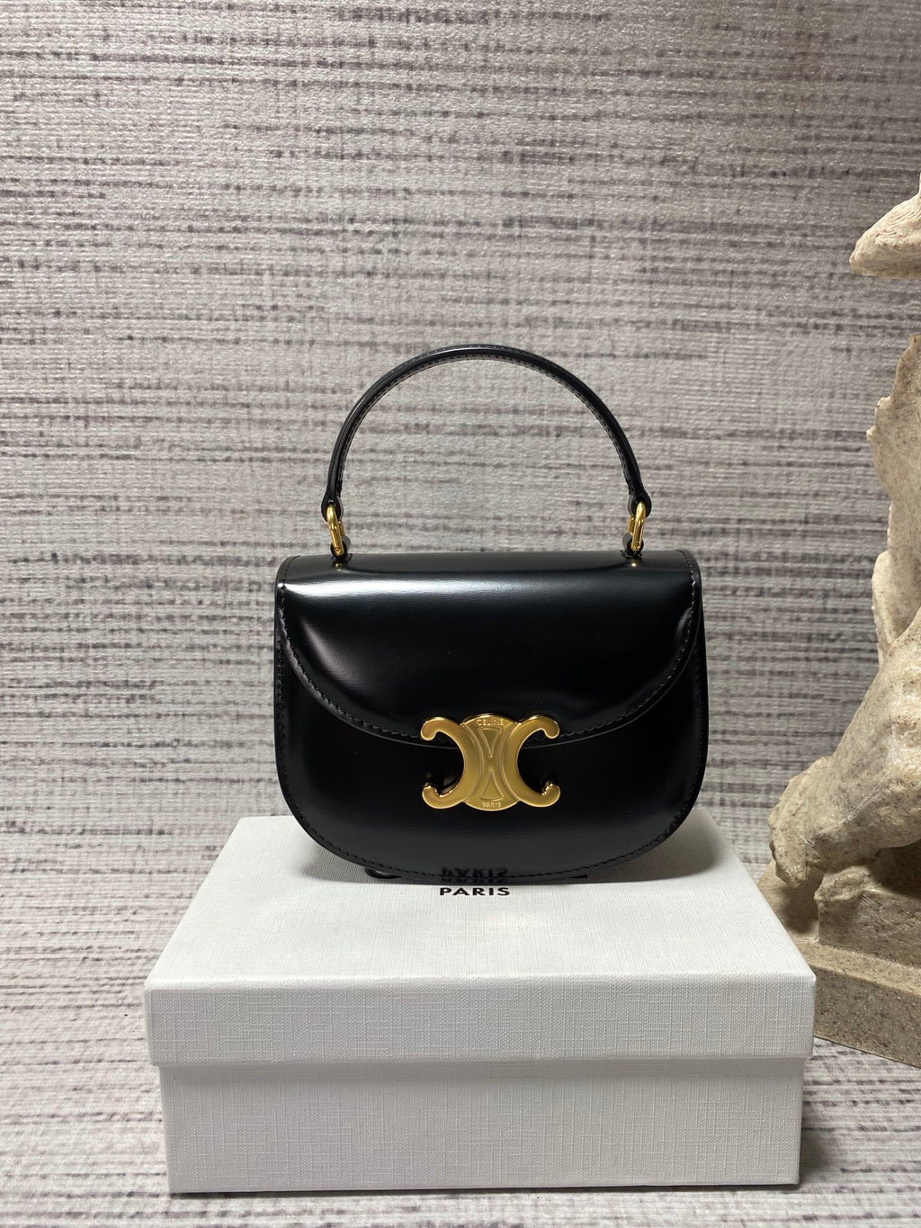 CELINE Triomphe Saddle Bag