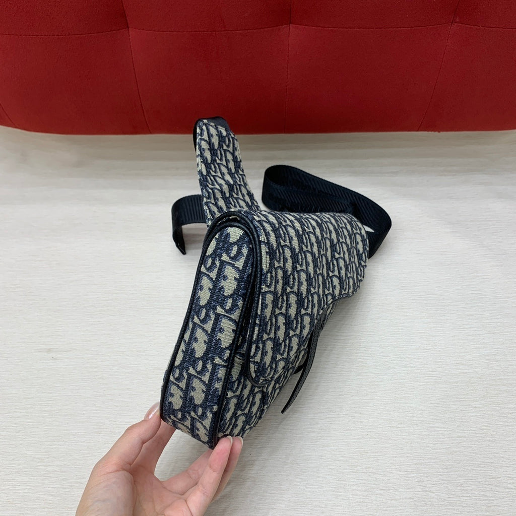 CHRISTIAN DIOR Saddle Bag