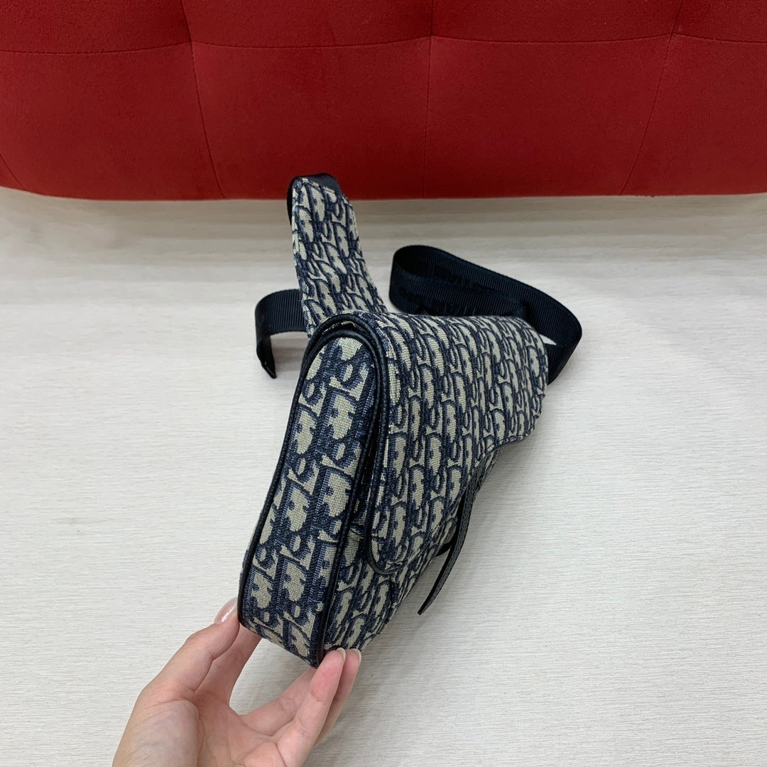 CHRISTIAN DIOR Saddle Bag