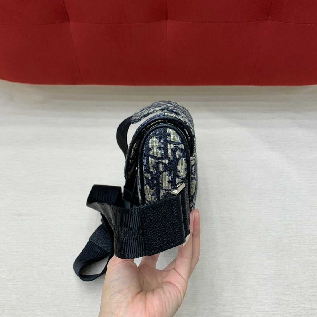 CHRISTIAN DIOR Saddle Bag
