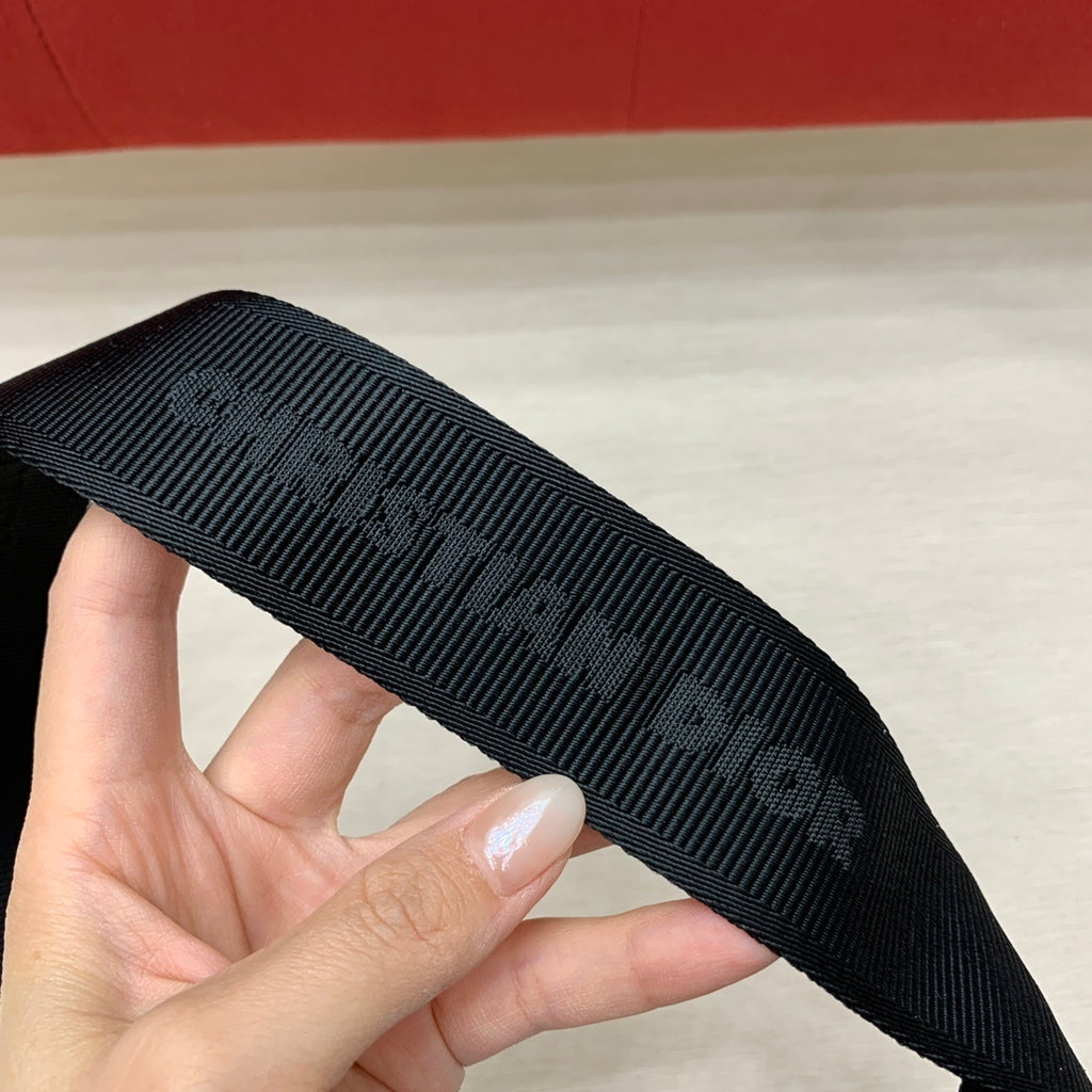 CHRISTIAN DIOR Saddle Bag