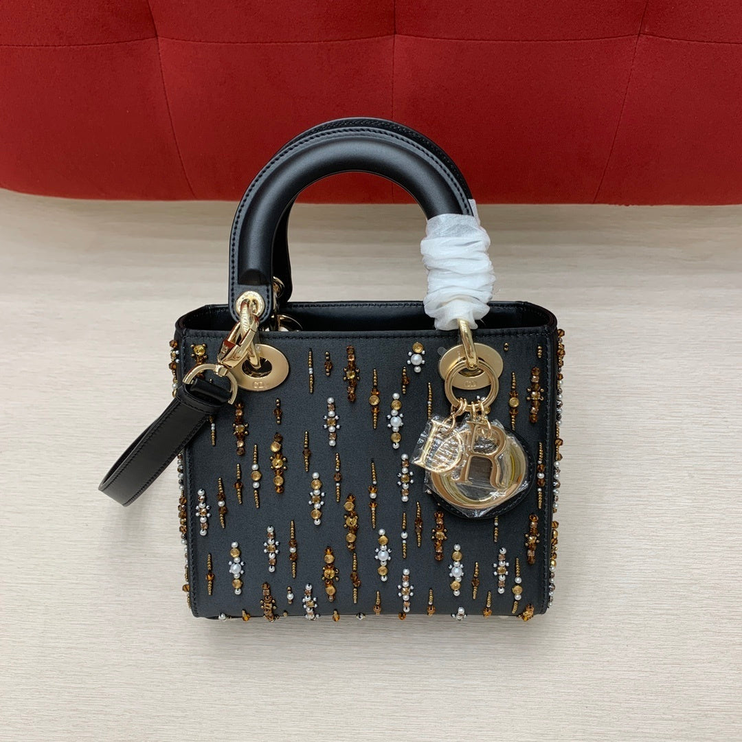 CHRISTIAN DIOR Lady Dior Medium Bag
