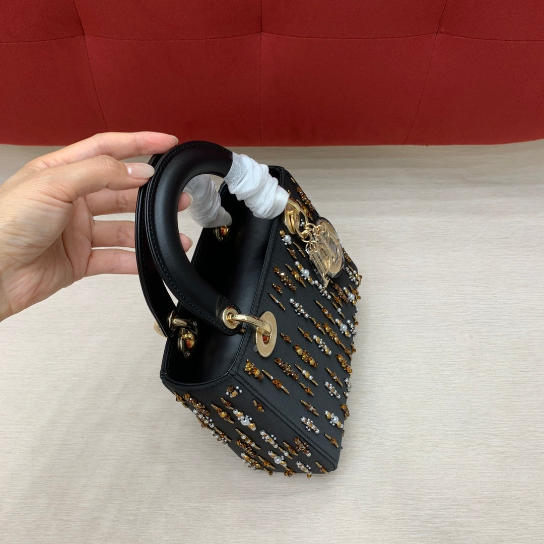 CHRISTIAN DIOR Lady Dior Medium Bag